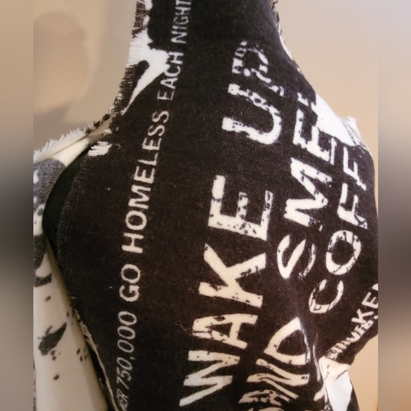 KENNETH COLE Awearness Scarf/Wrap, Black and White with Fringed Edges - Picture 10 of 13